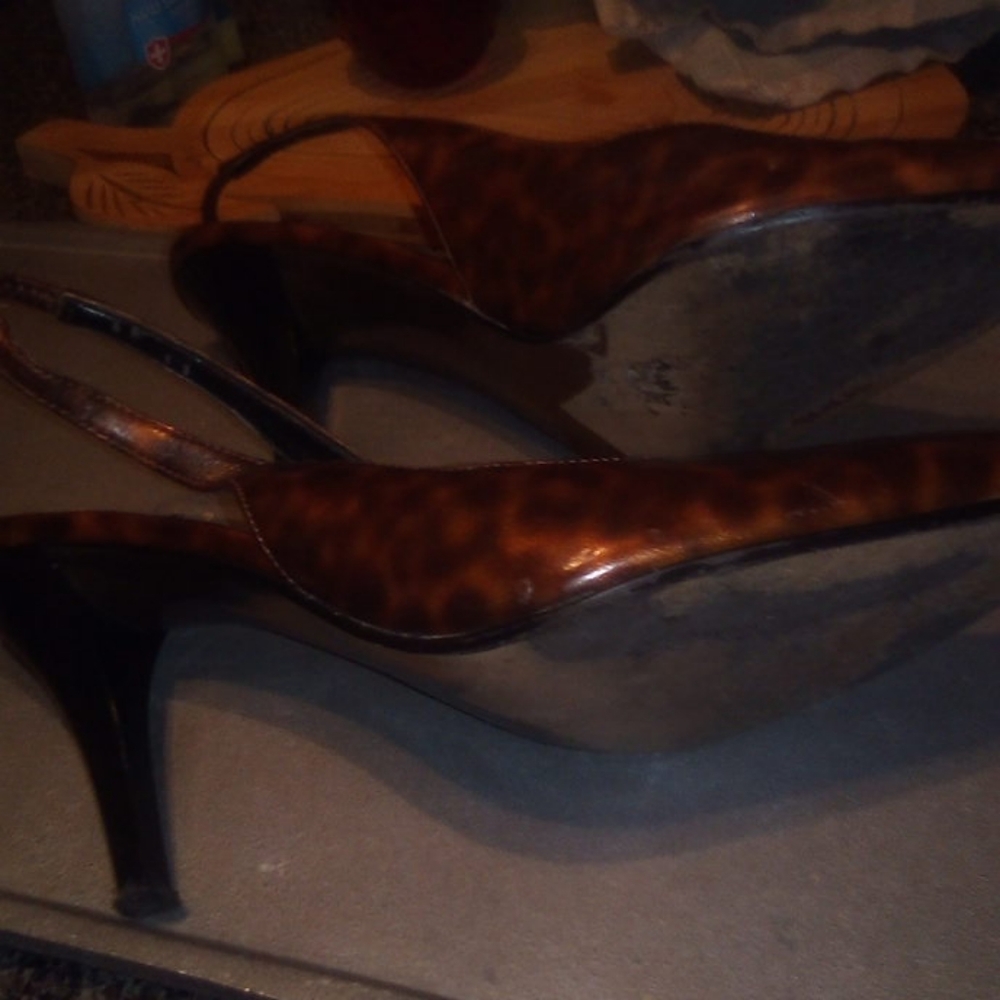 Shoes - Picture 2 of 2